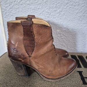 Frye Ilana Whipstitch Ankle Boots.